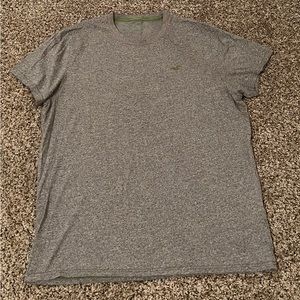 Men’s Hollister Tee